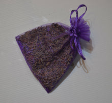 Load image into Gallery viewer, 2x Strong scent organic Lavender from Yarramalong Valley NSW in Organza bag
