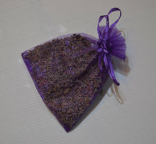Load image into Gallery viewer, Scented organic Lavender from Yarramalong Valley NSW in Organza bag.
