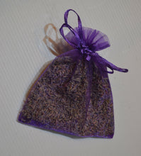 Load image into Gallery viewer, Scented organic Lavender from Yarramalong Valley NSW in Organza bag.
