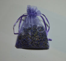 Load image into Gallery viewer, Strongest scent organic Lavender from Yarramalong Valley NSW with Organza bag
